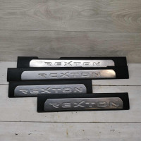 Накладка на порог комплект SsangYong Rexton II