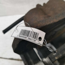 Суппорт передний левый SsangYong Rexton II