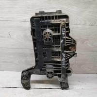 Подставка под АКБ Volkswagen Passat b6