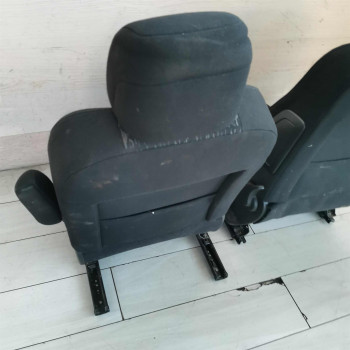 Сиденье переднее Peugeot 307