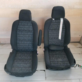 Сиденье переднее Peugeot 307