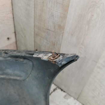 Бампер передний Peugeot 307 дорестайлинг, дефекты