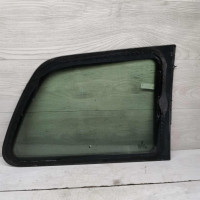 Стекло глухое заднее левое форточка Peugeot 307 универсал