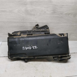 Корпус воздушного фильтра Peugeot 307 1.4HDI
