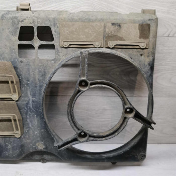 Диффузор радиатора AUDI A6 C4, Audi 100 c4