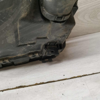 Фара передняя правая Audi 100 c4, дефект ов, ,