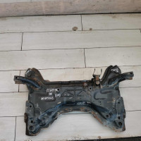 Балка передняя подрамник Peugeot 307 