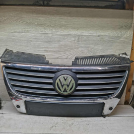 Решетка радиатора Volkswagen Passat b6