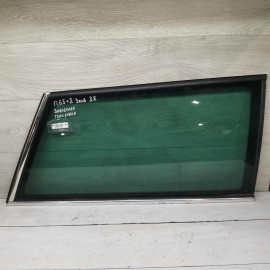 Стекло глухое заднее правое форточка Volkswagen Passat B5 GP