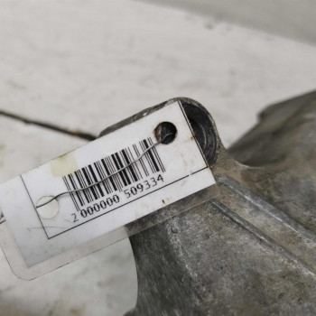 Кронштейн мкпп Volkswagen Passat b6 Кронштейн мкпп Volkswagen Passat b6