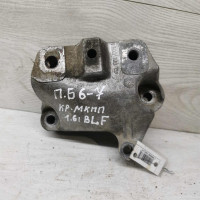Кронштейн мкпп Volkswagen Passat b6 Кронштейн мкпп Volkswagen Passat b6