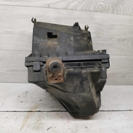 Корпус воздушного фильтра Volkswagen Passat B5 GP