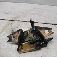 Замок капота Volkswagen Passat b4 Замок капота Volkswagen Passat b4