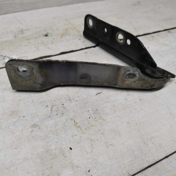 Петля капота правая SsangYong Rexton II