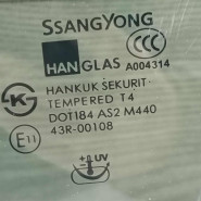 Стекло двери переднее левое SsangYong Rexton II