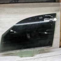 Стекло двери переднее левое SsangYong Rexton II