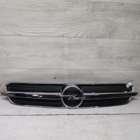 Решетка радиатора Opel Vectra C дорестайлинг