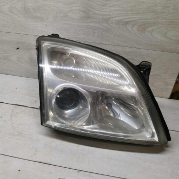Фара передняя правая Opel Vectra C дорестайлинг Фара передняя правая Opel Vectra C дорестайлинг