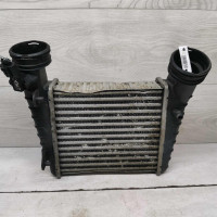 Радиатор интеркулера Volkswagen Passat B5 GP 