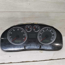 Панель приборов щиток Volkswagen Passat B5 GP 