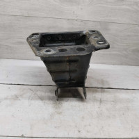 Кронштейн усилитель переднего бампера Opel Vectra C дорестайлинг