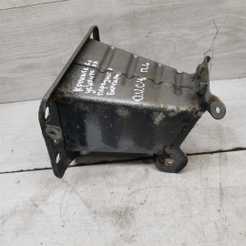 Кронштейн усилитель переднего бампера Opel Vectra C дорестайлинг Кронштейн усилитель переднего бампера Opel Vectra C дорестайлинг