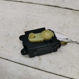 Моторчик заслонки печки сервопривод Opel Vectra C дорестайлинг