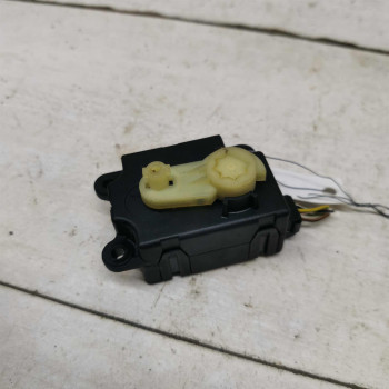 Моторчик заслонки печки сервопривод Opel Vectra C дорестайлинг