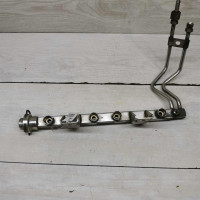 Топливная рампа Audi 100 C4, Audi A6 C4 ABK 2.0i