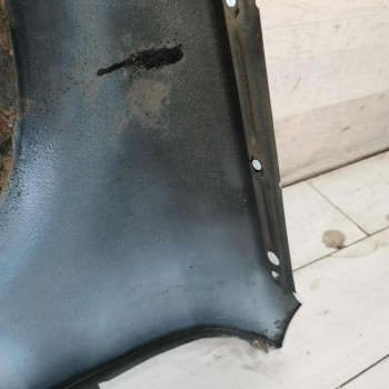 Крыло переднее правое Audi 100 C4