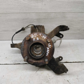 Кулак поворотный передний правый Ford Focus I