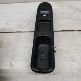 Кнопка стеклоподъёмника передняя правая Peugeot 307 