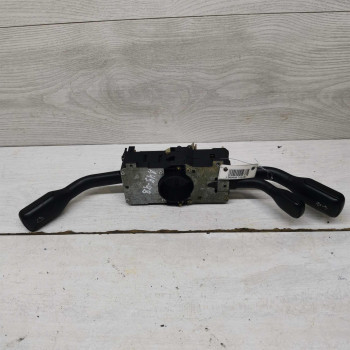 Подрулевой переключатель в сборе  Audi 100 C4