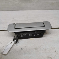 Ручка двери наружная задняя левая Audi 100 C4 Ручка двери наружная задняя левая Audi 100 C4