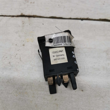 Кнопка аварийной сигнализации Audi 100 C4