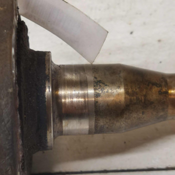 цапфа задняя audi a4 B5