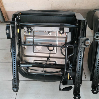 Сиденье переднее Ford Focus I