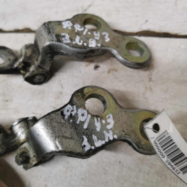 Петля двери задняя левая Ford Focus I дорестайлинг