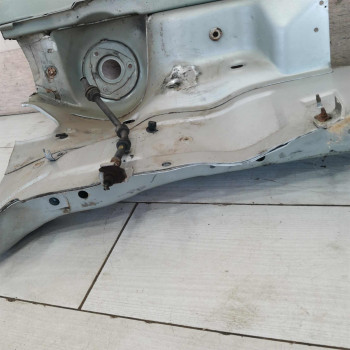 Лонжерон передний правый Ford Focus I Лонжерон передний правый Ford Focus I