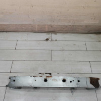 Усилитель переднего бампера Ford Focus I дорестайлинг