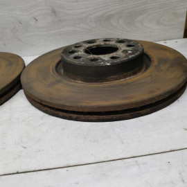 Диск тормозной передний Volkswagen Passat b6