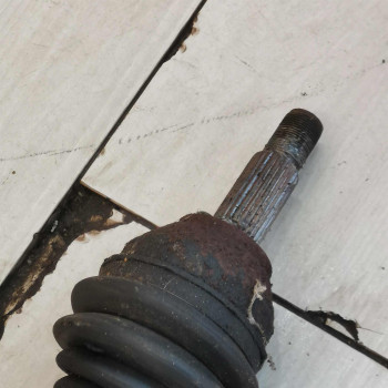 Полуось правая привод вал шрус Ford Focus I