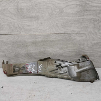 Кронштейн левый передней панели телевизора Audi 100 C4, Audi A6 C4 