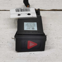 Кнопка аварийной сигнализации Volkswagen Passat B5 GP