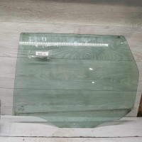 Стеколо двери заднее левое универсал Ford Focus I Стеколо двери заднее левое универсал Ford Focus I