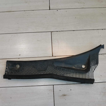 Декоративная накладка жабо дождевик водоотводящий щиток левый ford Focus 1 