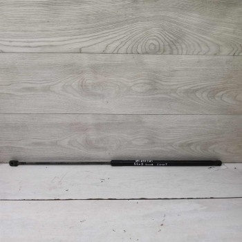 Амортизатор капота упор Volkswagen Passat B5 GP 