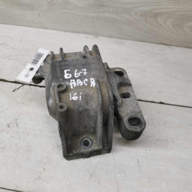 Опора двигателя подушка Volkswagen Passat b6