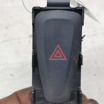 Кнопка аварийной сигнализации Sandero II, Sandero Stepway II, Renault Logan II