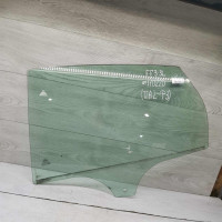 Стекло двери заднее левое седан ford Focus 3